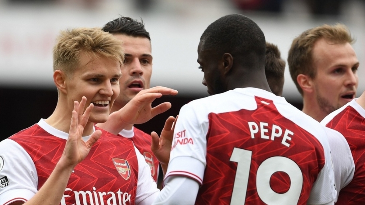 Arsenal đứng trước ngưỡng cửa lịch sử tại UEFA Champions League