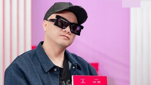 Nhà thiết kế Đỗ Mạnh Cường phản ứng ra sao khi bị antian cho là ‘hết thời’?