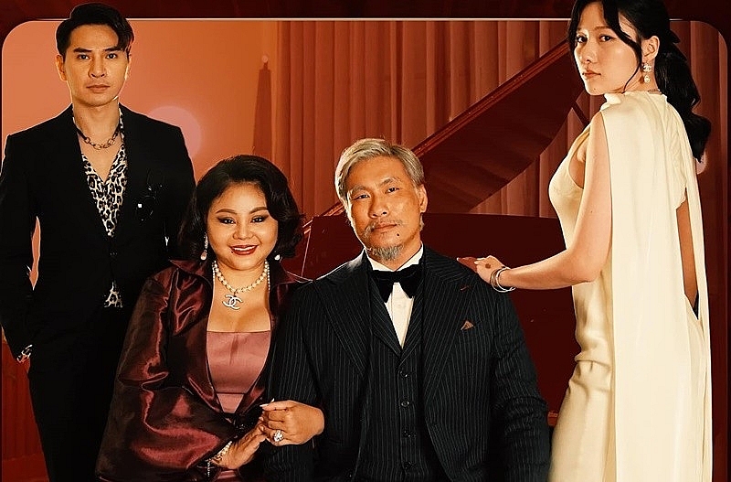 Diễn viên Kiều Minh Tuấn gây sốt với hình thể cực phẩm