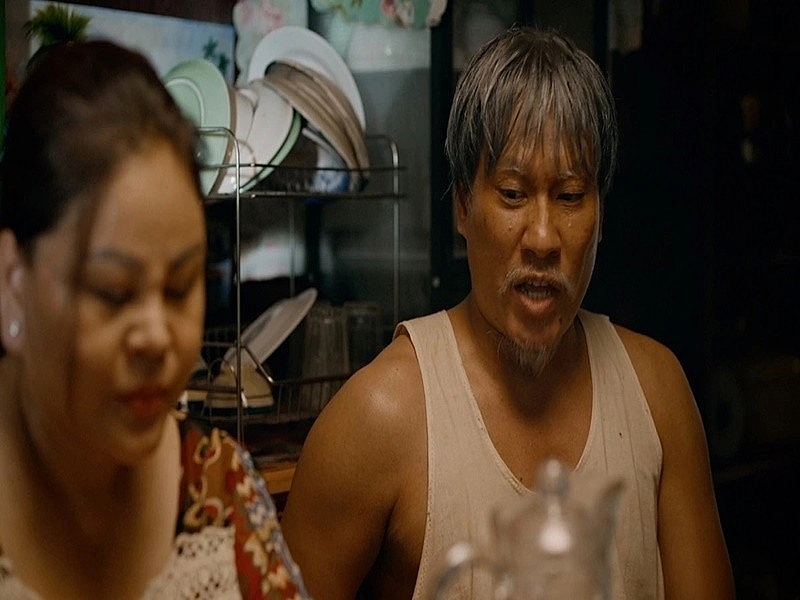 Diễn viên Kiều Minh Tuấn gây sốt với hình thể cực phẩm