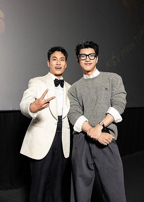 Diễn viên Kiều Minh Tuấn gây sốt với hình thể cực phẩm