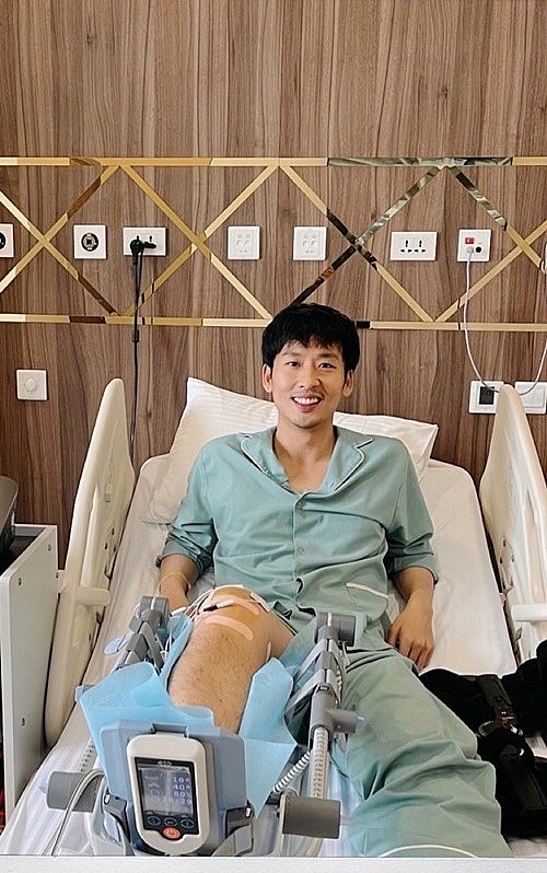 Tuấn Trần hồi phục tích cực sau ca phẫu thuật dây chằng Tuấn Trần hồi phục tích cực sau ca phẫu thuật dây chằng
