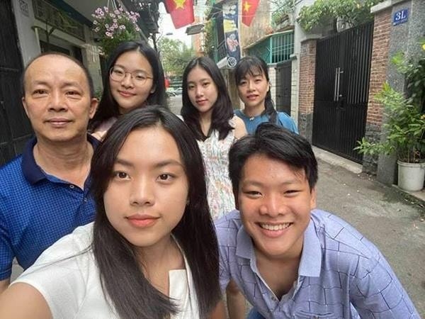 Tan tành sự nghiệp chỉ vì status 'nghịch dại', NSƯT Đức Hải còn cay đắng khi bị gia đình vợ bắt làm điều này