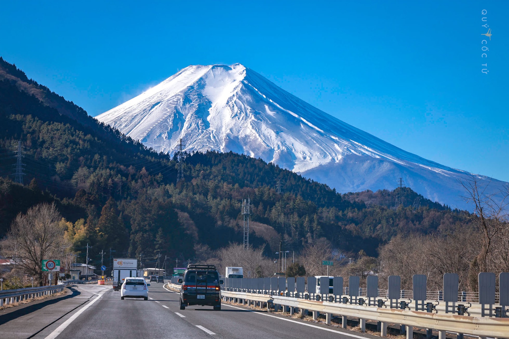 Giải mã những đường zig zag trên đỉnh núi Phú Sĩ