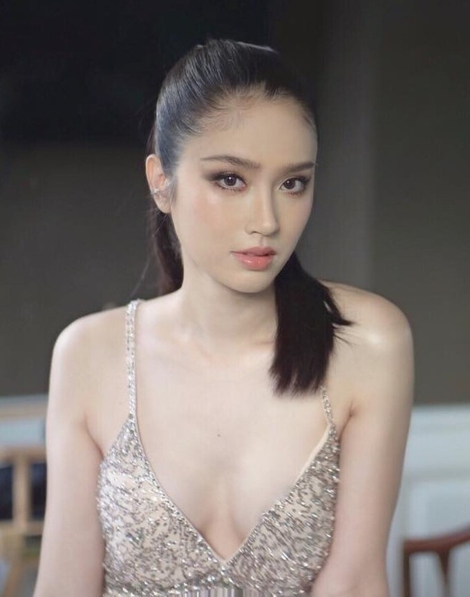 Nhan sắc ngọt ngào của hoa hậu chuyển giới đẹp nhất Thái Lan