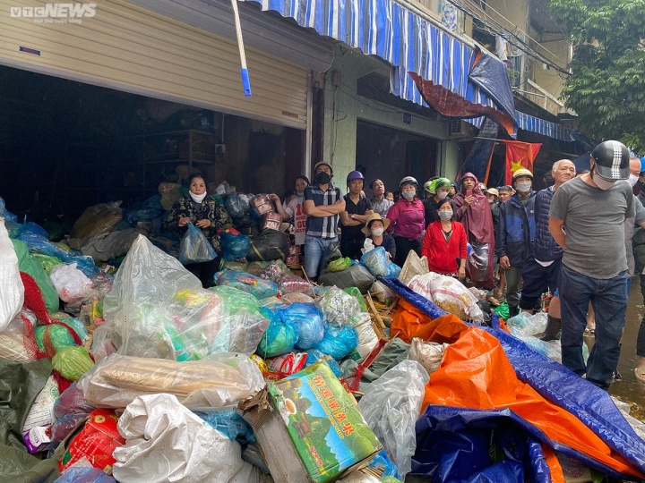 Tiểu thương chợ Tam Bạc, Hải Phòng: "Chỉ qua một đêm mà mất hết rồi"