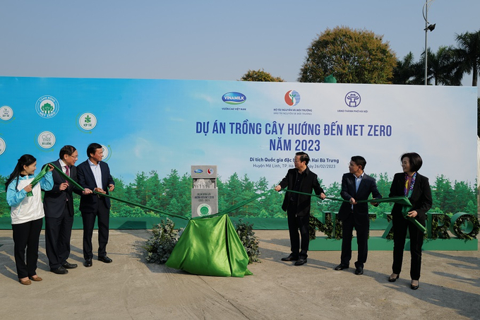 Vinamilk khởi động “Hành trình Net Zero 2050” với sự kiện trồng cây tại Hà Nội