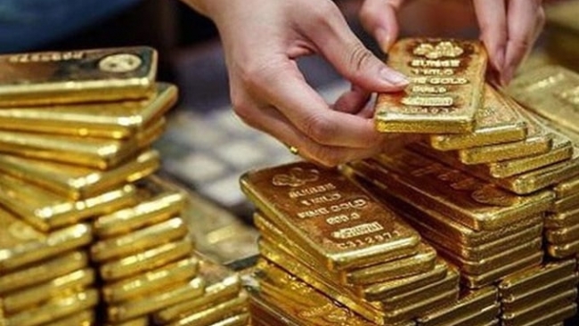 Giá vàng trong nước tiếp tục tăng “phi mã”