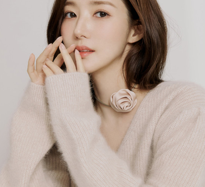 Park Min Young vượt qua "giông bão" cuộc đời nhờ phim "Cô đi mà lấy chồng tôi"