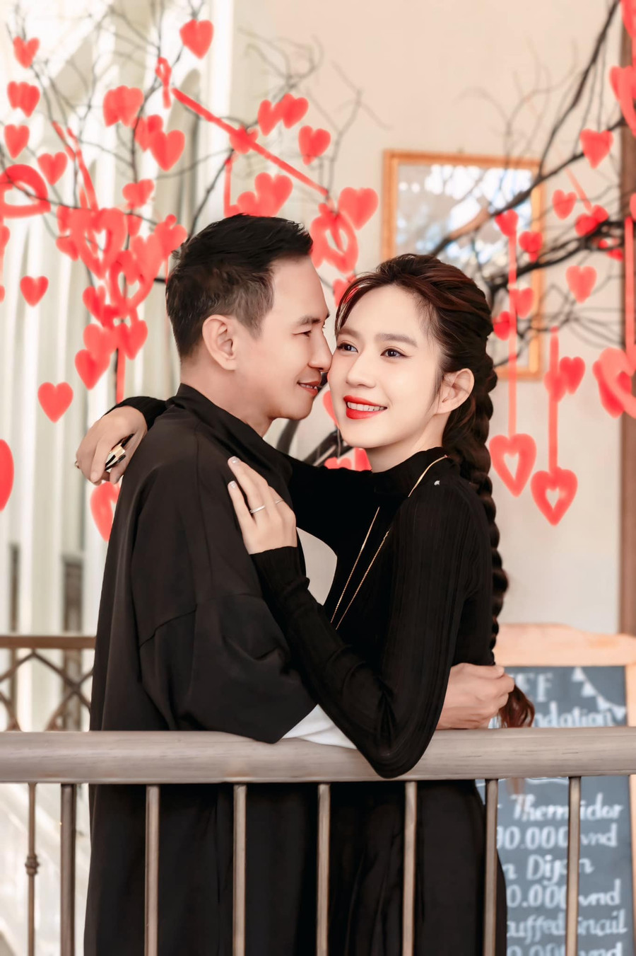 Hoa hậu H'Hen Niê làm điều 'đặc biệt' cho ngày Valentine