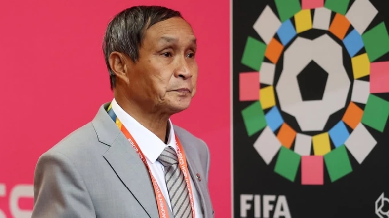 Huấn luyện viên Mai Đức Chung được FIFA vinh danh