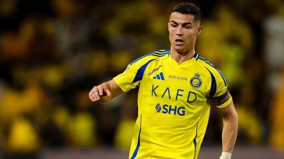 Ronaldo không ghi bàn, Al Nassr thua đau trước Al Ettifaq