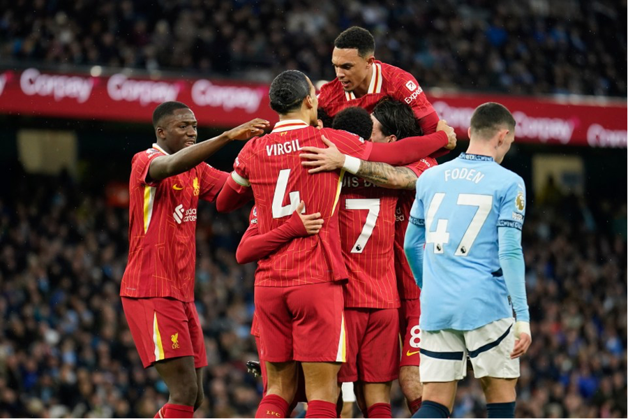 HLV Liverpool phát biểu khiêm tốn sau trận thắng Man City