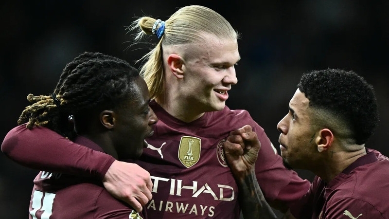 Haaland lập kỷ lục, Man City vào Top 4 Ngoại hạng Anh