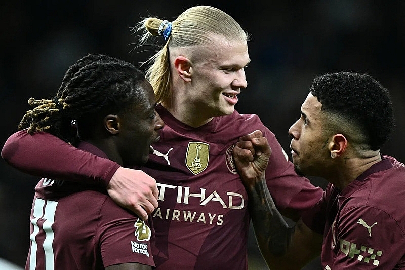 Haaland lập kỷ lục, Man City vào Top 4 Ngoại hạng Anh Haaland lập kỷ lục, Man City vào Top 4 Ngoại hạng Anh
