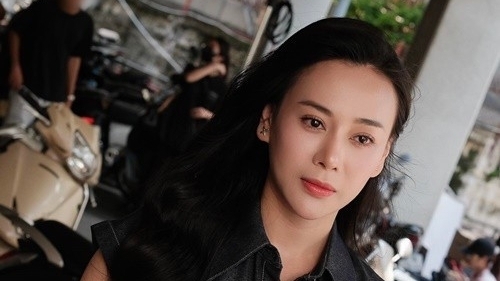 Vì sao bài đăng mới của diễn viên Phương Oanh thu hút sự chú ý?