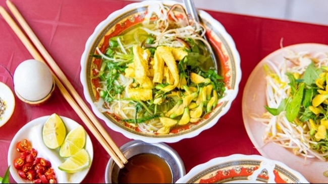 Foodtour Châu Đốc đặc sản nào khiến du khách mê mẩn