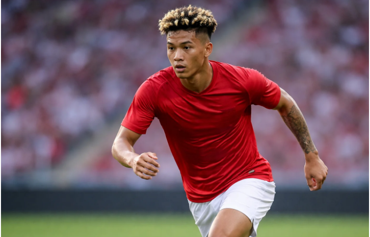 Tài năng gốc Việt về Việt Nam chơi bóng là ai?