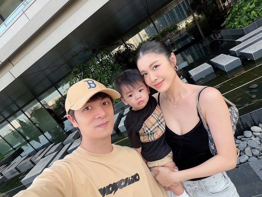 'Hoàng tử Vpop' Đăng Khôi và tổ ấm viên mãn bên hot girl Hà thành