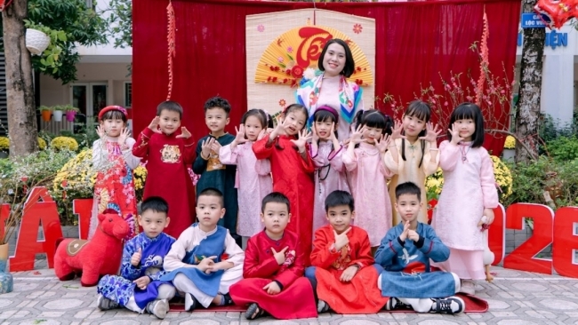 Tết - khoảnh khắc con người chọn chậm lại, trở về và ở bên nhau