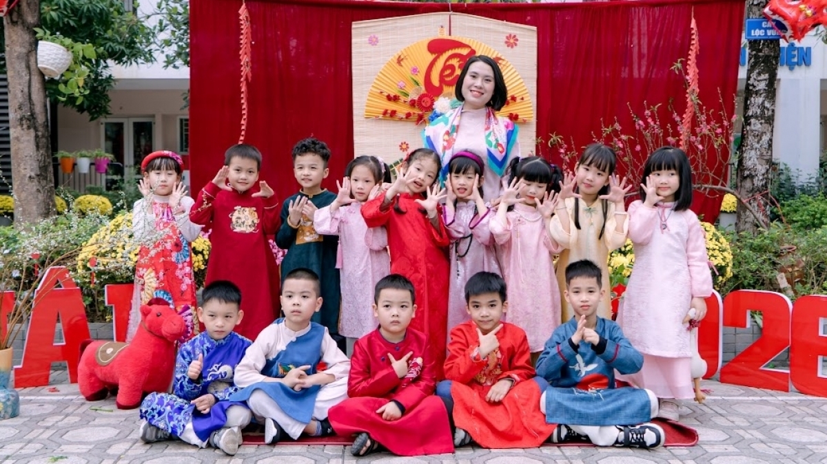 Tết - khoảnh khắc con người chọn chậm lại, trở về và ở bên nhau