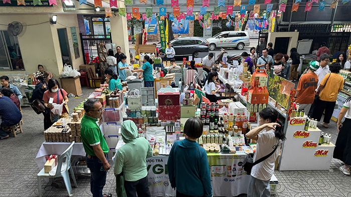 Sôi động chợ Tết Xanh - Quà Việt 2026: Đặc sản vùng miền lên ngôi