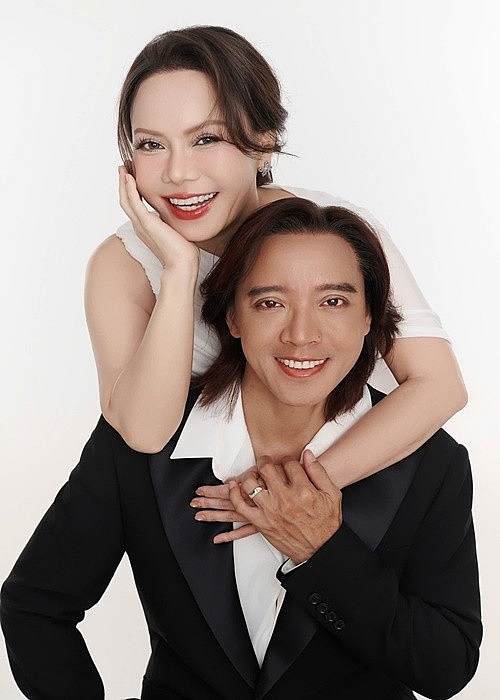 Sinh nhật đặc biệt của Hoài Phương bên Việt Hương