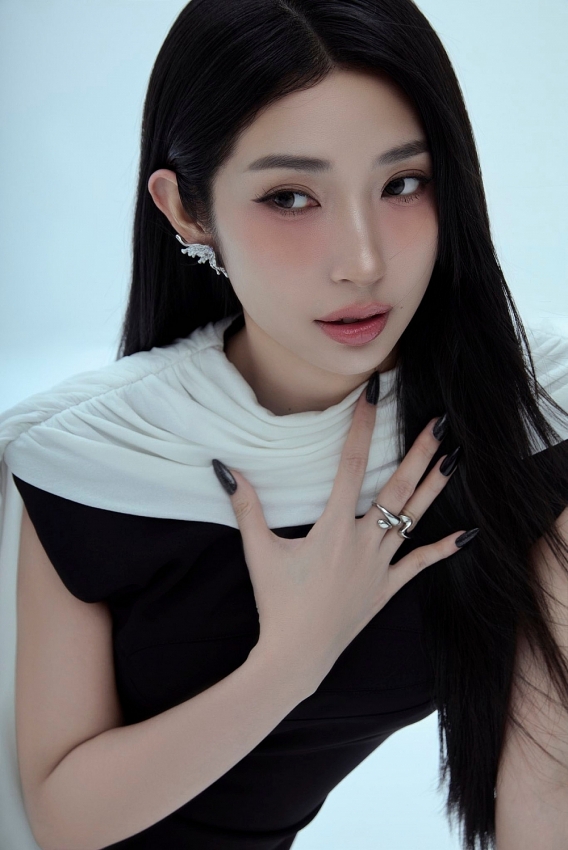 Khổng Tú Quỳnh U40 đẹp Khổng Tú Quỳnh U40 đẹp