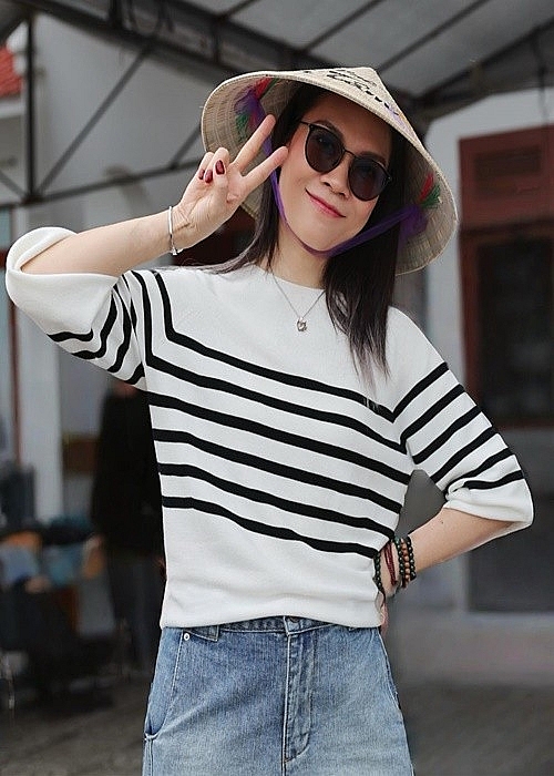 Mỹ Tâm và gia đình Lý Hải lan tỏa yêu thương, trao quà Tết cho người khó khăn