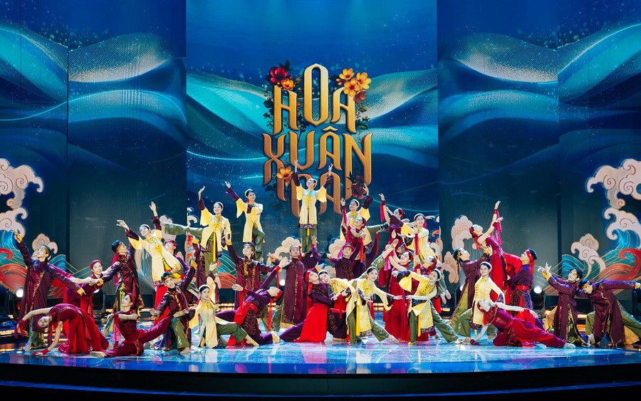 Quang Dũng, Hương Tràm lần đầu hội ngộ Hoa Xuân Ca 2026