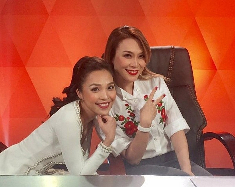 Mỹ Tâm và Hiền Thục: Tình bạn thân thiết từ thời đi học Mỹ Tâm và Hiền Thục: Tình bạn thân thiết từ thời đi học