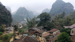 Lên Cao Bằng dịp Tết, lạc bước giữa bản làng đá độc đáo Khuổi Ky