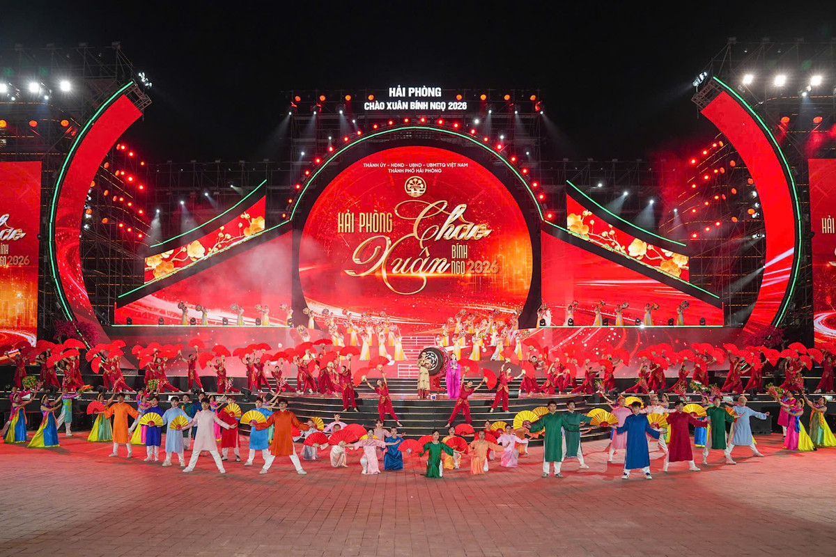 Không khí Tết Nguyên đán Bính Ngọ 2026 rộn ràng khắp cả nước Không khí Tết Nguyên đán Bính Ngọ 2026 rộn ràng khắp cả nước