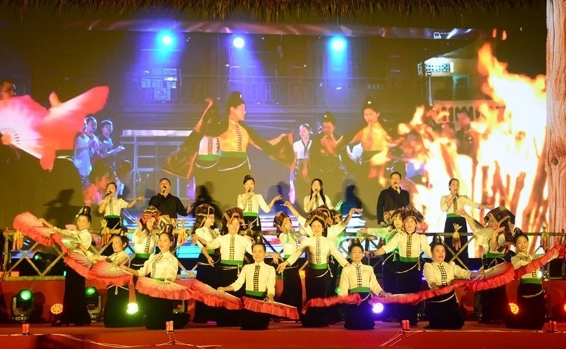 Không khí Tết Nguyên đán Bính Ngọ 2026 rộn ràng khắp cả nước Không khí Tết Nguyên đán Bính Ngọ 2026 rộn ràng khắp cả nước