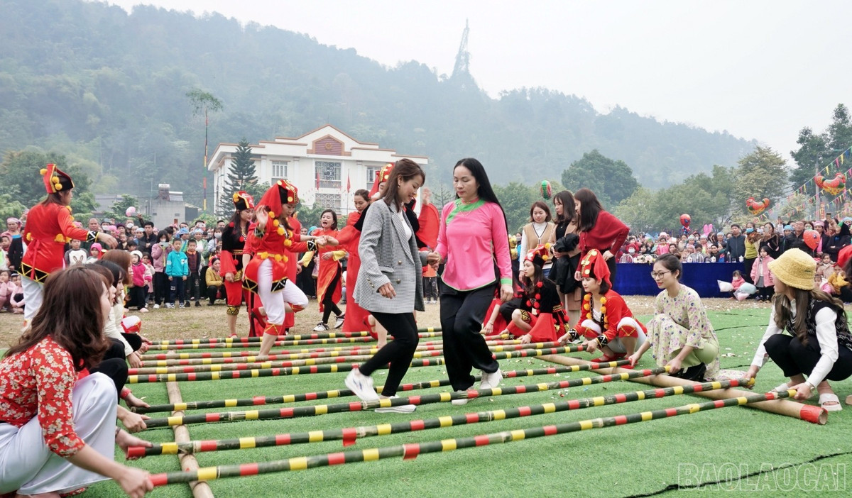 Không khí Tết Nguyên đán Bính Ngọ 2026 rộn ràng khắp cả nước Không khí Tết Nguyên đán Bính Ngọ 2026 rộn ràng khắp cả nước