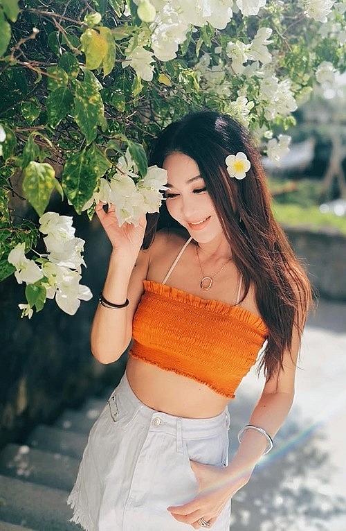 Diễn viên Ôn Bích Hà nhan sắc 'nữ hoàng Cbiz' bị thời gian bỏ quên Diễn viên Ôn Bích Hà nhan sắc 'nữ hoàng Cbiz' bị thời gian bỏ quên