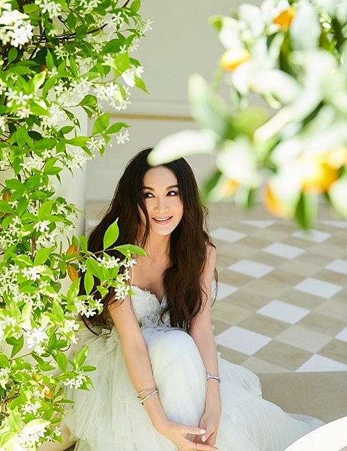 Diễn viên Ôn Bích Hà nhan sắc 'nữ hoàng Cbiz' bị thời gian bỏ quên Diễn viên Ôn Bích Hà nhan sắc 'nữ hoàng Cbiz' bị thời gian bỏ quên