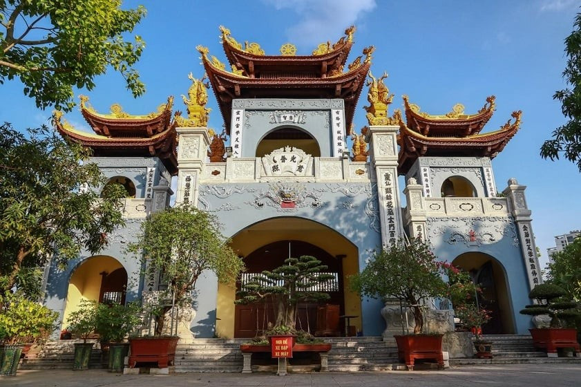 Du xuân Hà Nội, ghé những ngôi chùa linh thiêng cầu may đầu năm Du xuân Hà Nội, ghé những ngôi chùa linh thiêng cầu may đầu năm
