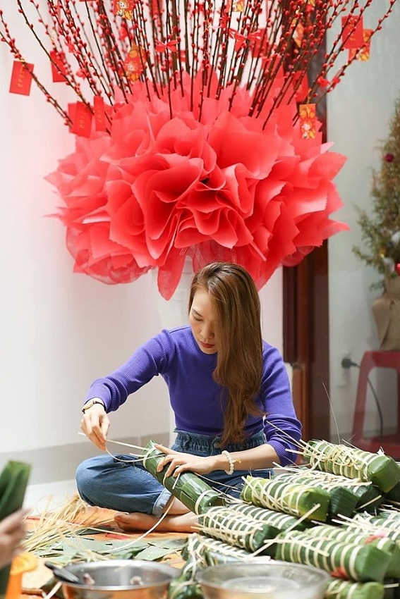 Hiếm khi chạy show Tết, Mỹ Tâm tận hưởng kỳ nghỉ bình yên bên gia đình