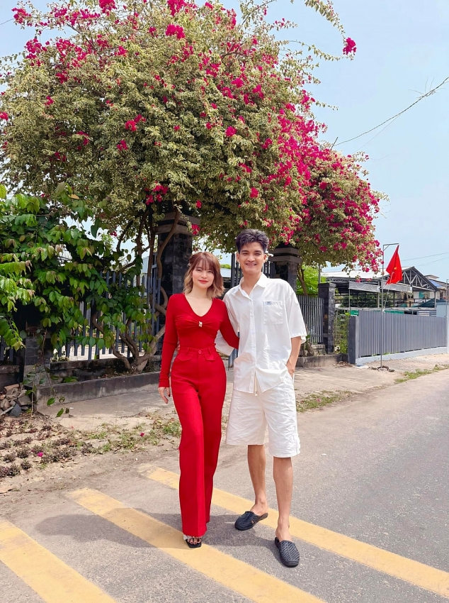 Cuộc sống viên mãn của diễn viên Mạc Văn Khoa và vợ Thảo Vy