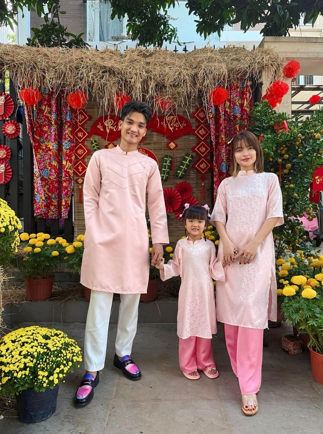 Cuộc sống viên mãn của diễn viên Mạc Văn Khoa và vợ Thảo Vy