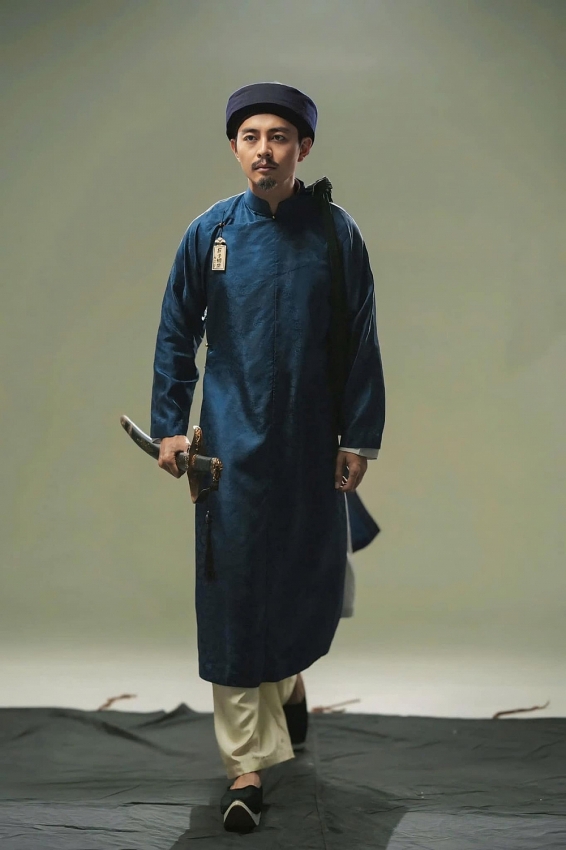 Diễn viên Quốc Huy điển trai ngời ngời, ngày càng tỏa sáng