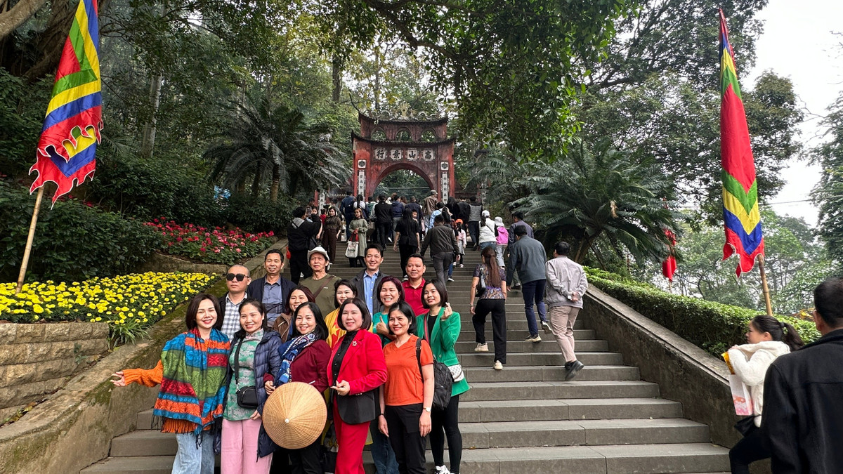 Người lao động sắp nghỉ 7 ngày dịp lễ Giỗ Tổ Hùng Vương, 30/4 và 1/5