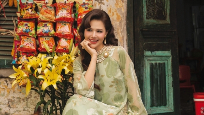 Phanh Lee khoe nhan sắc dịu dàng, khí chất quý cô Hà thành