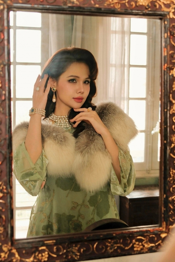 Phanh Lee khoe nhan sắc dịu dàng, khí chất quý cô Hà thành