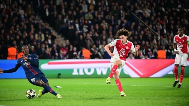 PSG để lại nhiều nỗi lo sai trận hòa hú vía ở Champions League