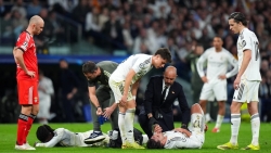 Real Madrid trả giá đắt cho tấm vé vòng 1/8 Champions League