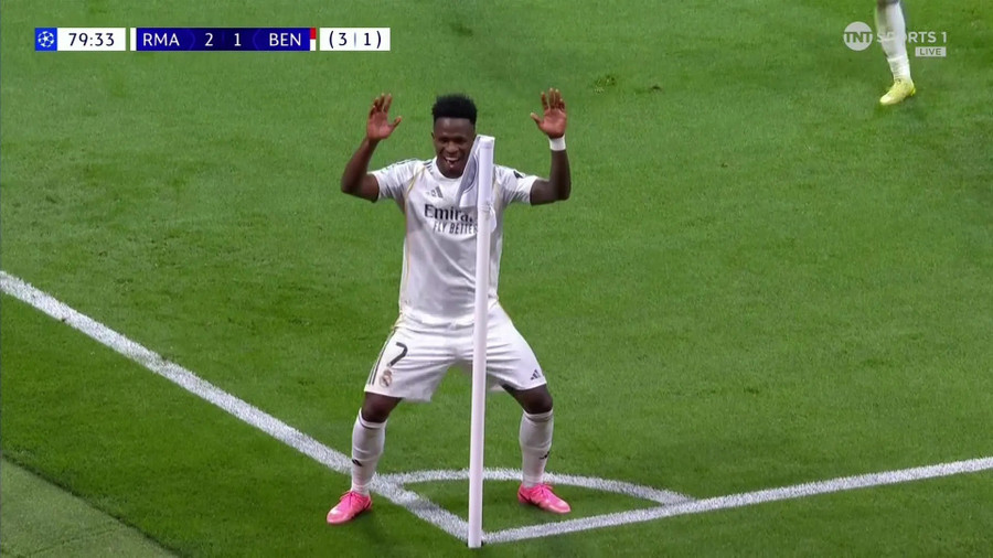 Real Madrid trả giá đắt cho tấm vé vòng 1/8 Champions League Real Madrid trả giá đắt cho tấm vé vòng 1/8 Champions League