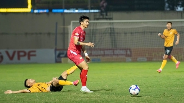 Đoàn Văn Hậu ghi siêu phẩm từ 50m, báo Indonesia thán phục sự trở lại mạnh mẽ