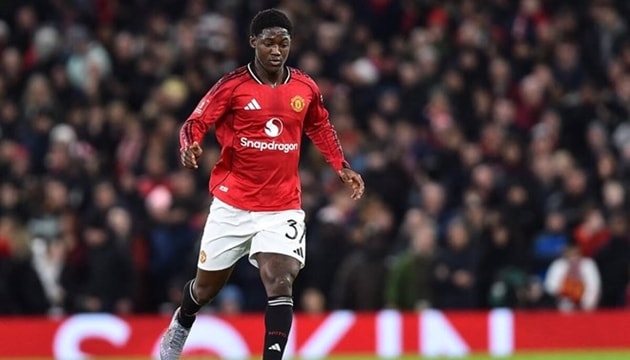 Man Utd mạo hiểm khi chậm trễ gia hạn hợp đồng với linh hồn Kobbie Mainoo